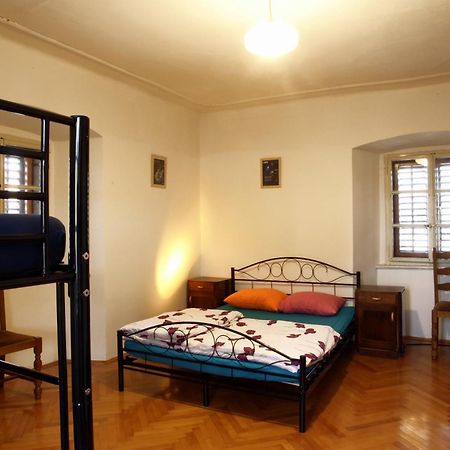 Residence Muzica Bed&Breakfast Komen Exterior foto
