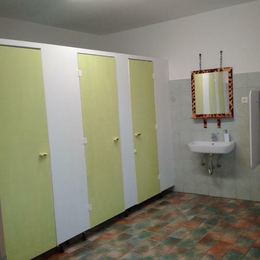 Residence Muzica Bed&Breakfast Komen Exterior foto
